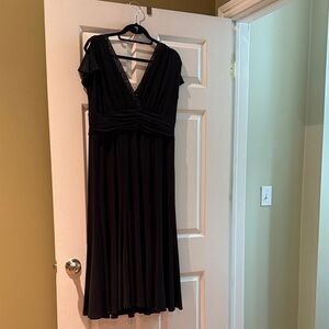 Jones New York Black Midi Dress